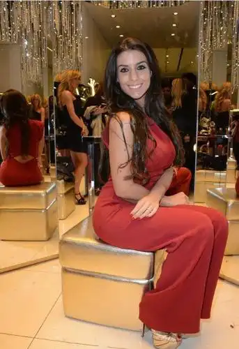 风情迷人盘点萨尼亚娇妻路德温魅力瞬间