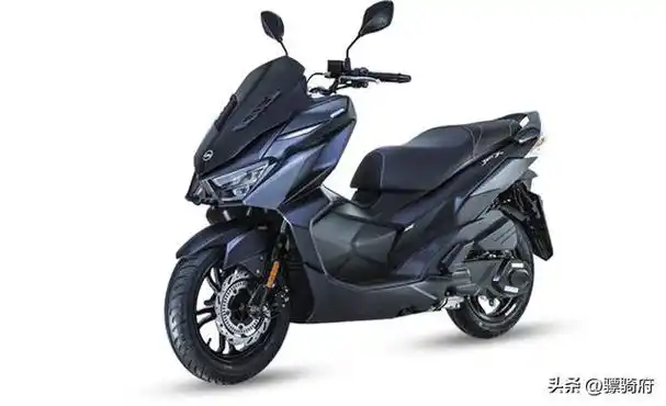 雅马哈150踏板多少钱一辆,价格2万左右,全水冷,可以跑长途的合资踏板