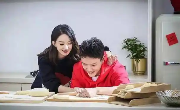 4年赚13亿和冯绍峰离婚后的赵丽颖为什么放弃儿子抚养权了