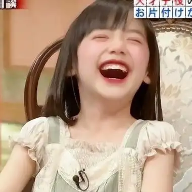 由美头网整理发布,女生头像频道提供更多与开怀大笑,小女孩,开心相关