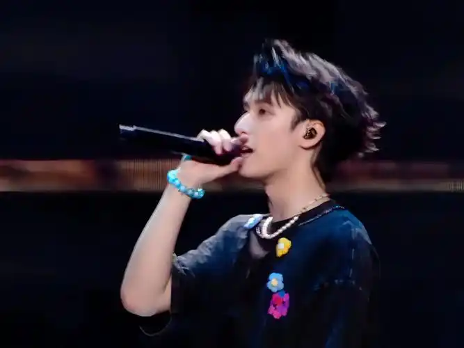 付出终会有回报,浩翔很棒!#养成系 #严浩翔出圈名场面 - 抖音