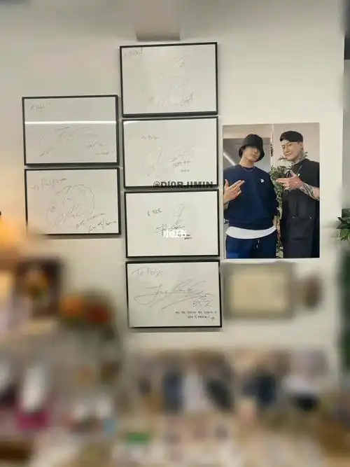 果果的签名龙飞凤舞的kkkk#bts  #防弹少年团  #朴智旻  #jimin