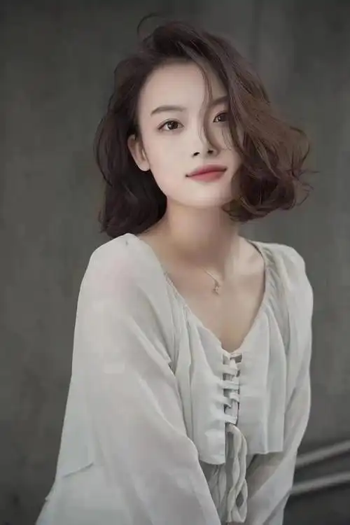 新时尚发型来了,好看不落伍,喜欢就好试试