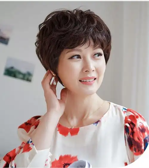 50岁中年女性剪什么发型显年轻?推荐这12种,洋气又减龄