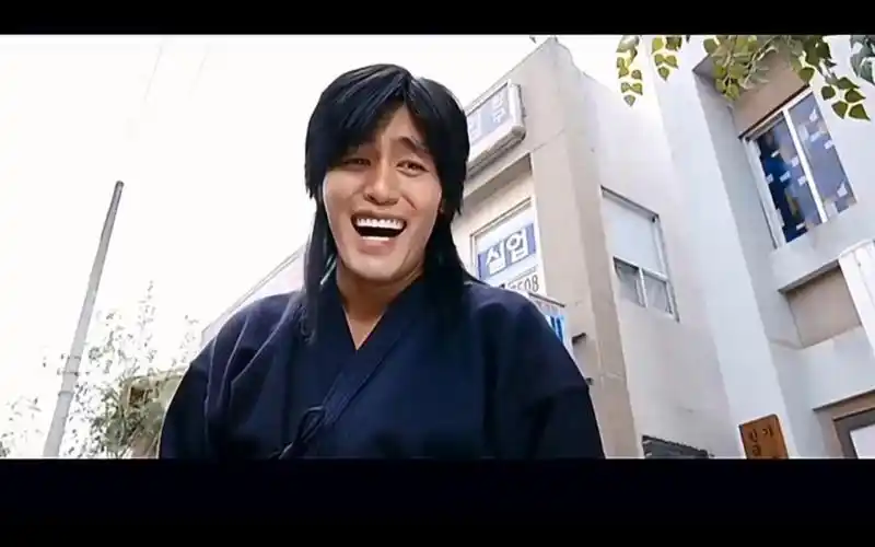 金馆长魔性表情包,另一部爆笑剧你看过吗,看过的可能和我是同龄