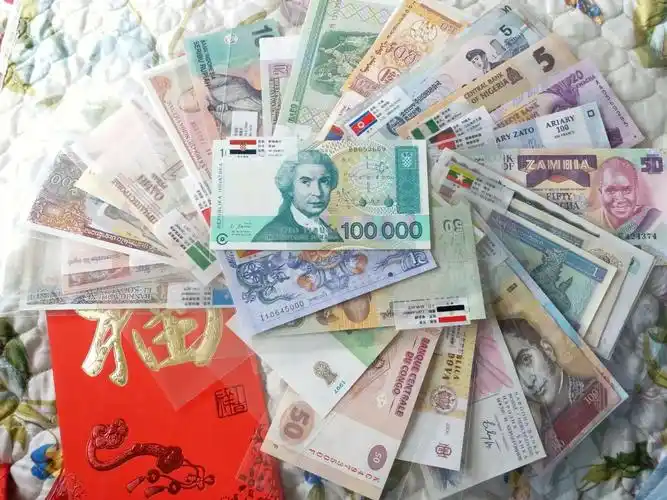 不重复,外币红包.带国旗,和介绍.含十万钱币.【真钱,永久保真】.