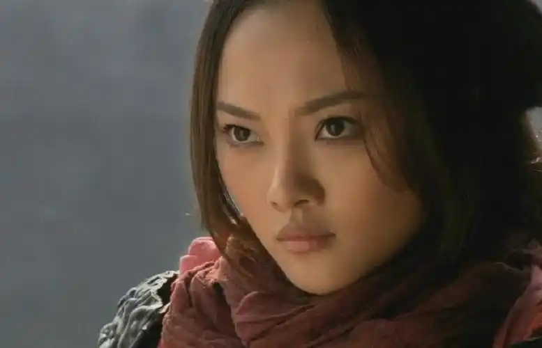 水浒里最可怜的女将,绝技让林冲挂彩,被张清以卑鄙手段骗取芳心!