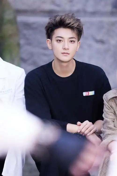 黄子韬萌探探探案3