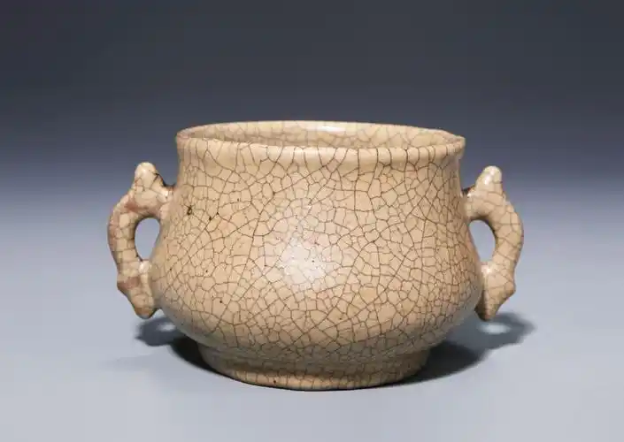 宋元哥窑鱼耳炉