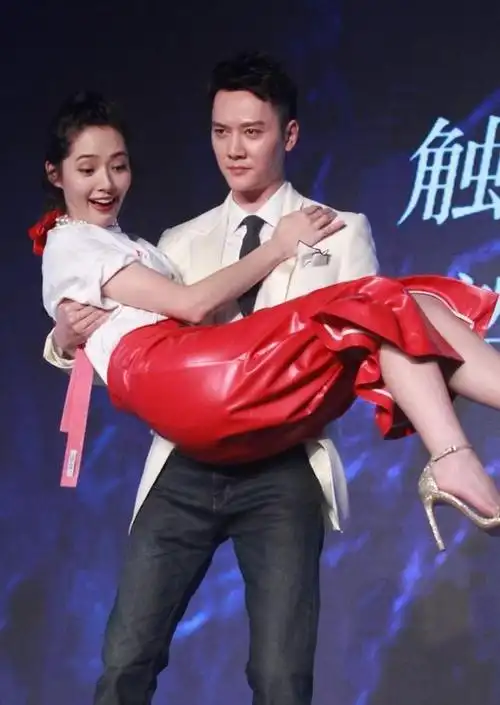 原来电视剧中的公主抱,是这么拍出来的,网友这太简单了吧