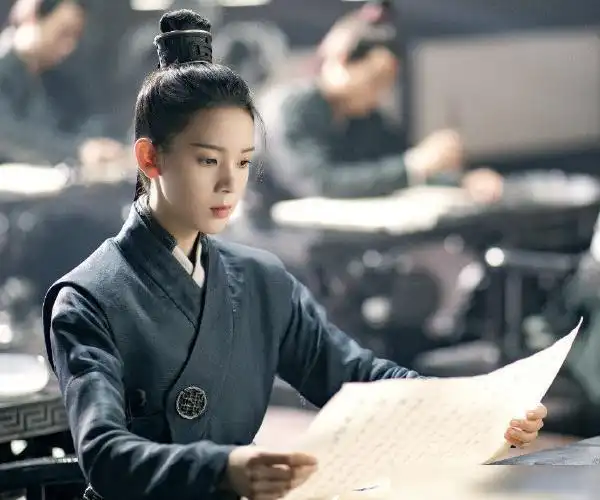 陈瑶再次女扮男装化身古装少年神探新剧少女大人开播