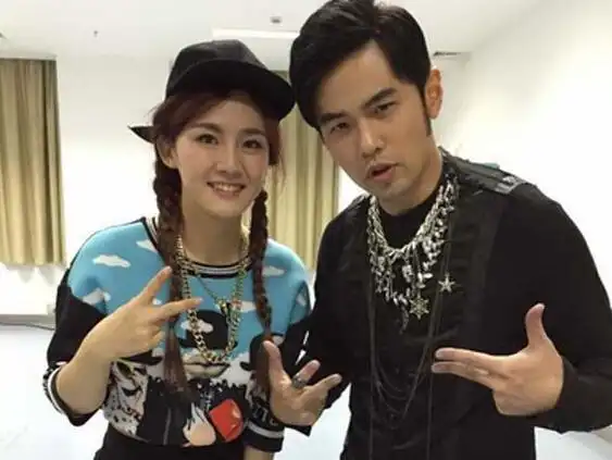 陈梓童为什么不红陈梓童和周杰伦亲吻过吗