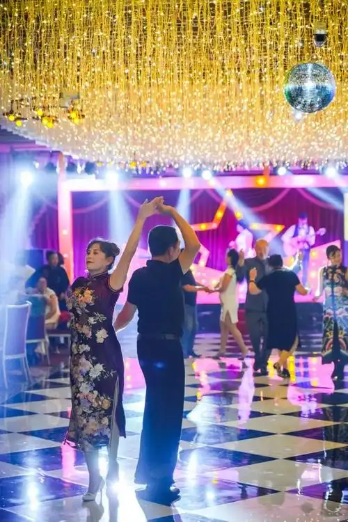 金大陆开启音乐早茶夜上海百乐门一秒穿越上世纪歌舞厅