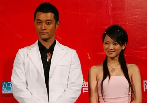 图传黄维德暴打伊能静图片曝光伊能静被打得全身伤痕