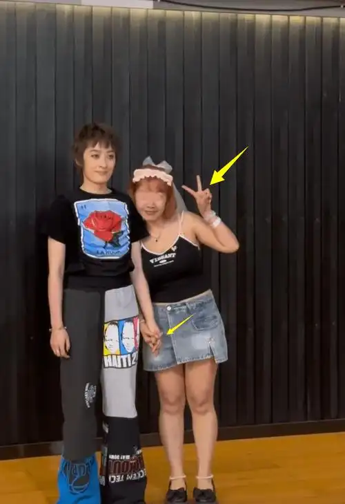 刘亦菲_偶像_穿着