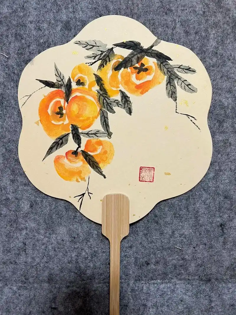 手绘国画扇子 #国风手绘 #国画写 - 抖音