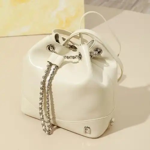 25号晚七点有求直播 品牌包包组货专场##11.