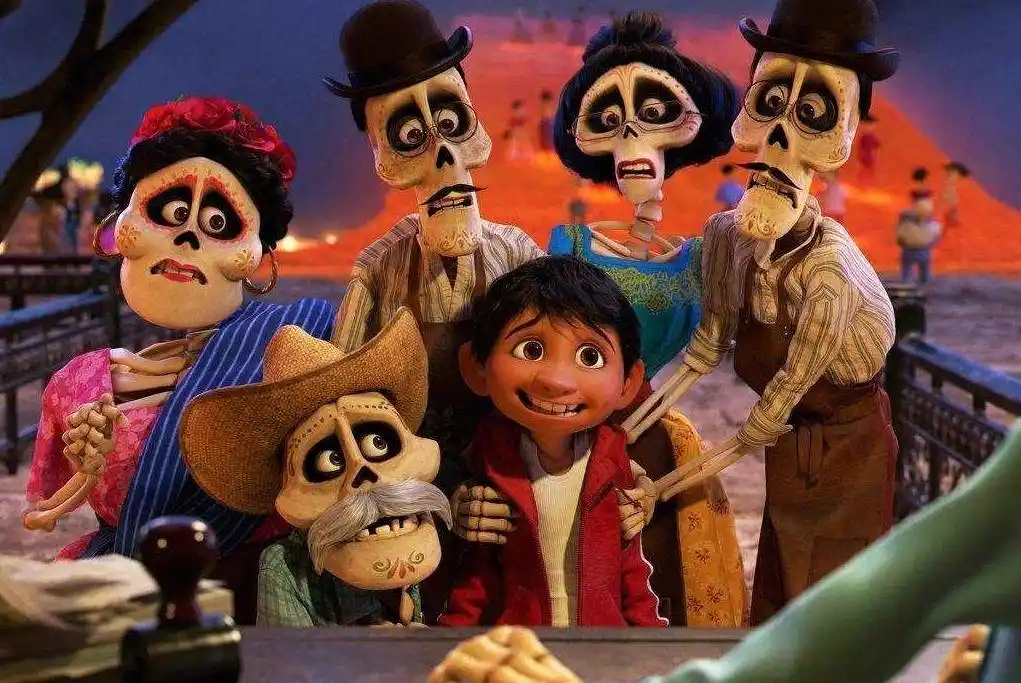 《寻梦环游记》:亡灵节的音乐诅咒,还有温馨欢快的旋律