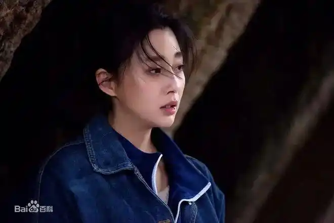 在这部剧里 终于发现殷桃这么美|人世间|时尚女编辑|电视剧_网易订阅