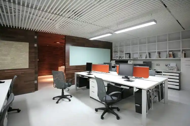 王黑龙 | 黑龙设计公司总部办公空间设计"一个集纳创意的盒子"