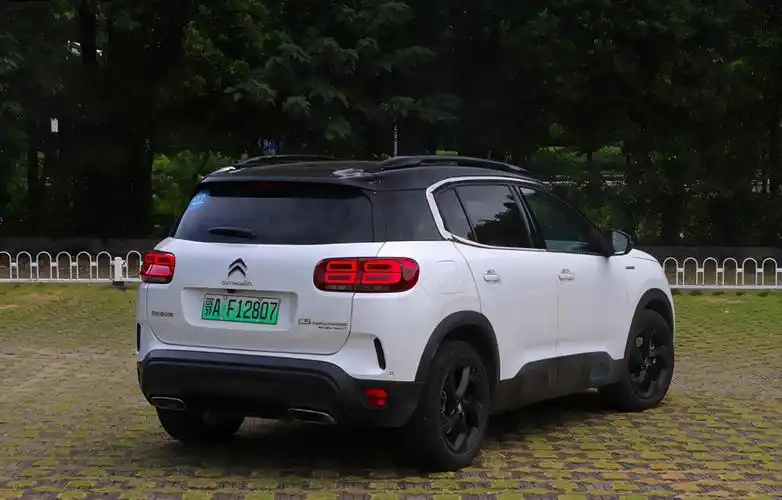 雪铁龙天逸phev性能测试加速和隔音都太猛了