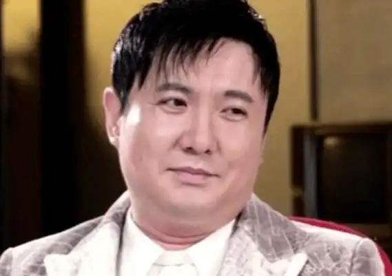 那些发福的中年男明星早就该卷起来了_沈腾_身材_潘粤明