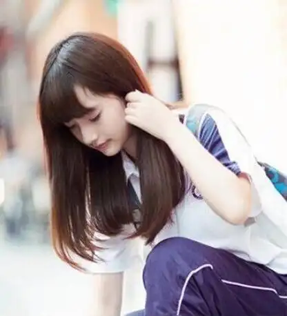 中长直发发型大全清新脱俗气质更优雅