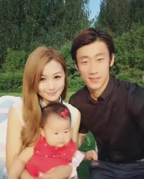 龙菲向李铁提出离婚这绝对是谣传至于陈密和张鹭更不可能