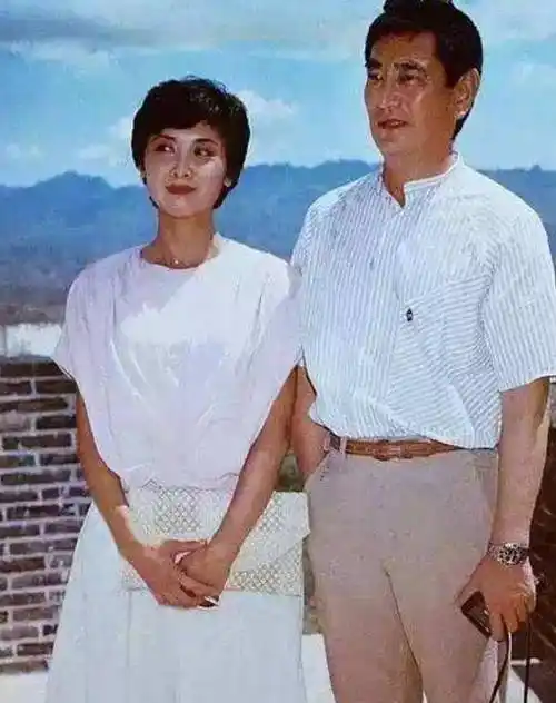 "女儿国国王"朱琳:没等徐少华20年,有两段婚姻,69岁坚持丁克_杨洁