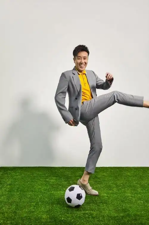 于和伟新年伊始经历极大落差质感大片似开挂