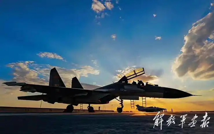 西安空军飞行学院"西安砺剑-2022.太奢侈了,驾校都用上 - 抖音