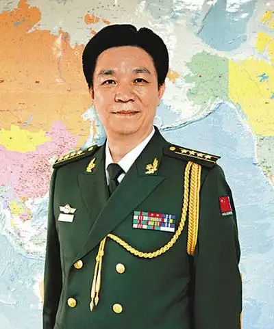 汪象华任武警西藏总队政委