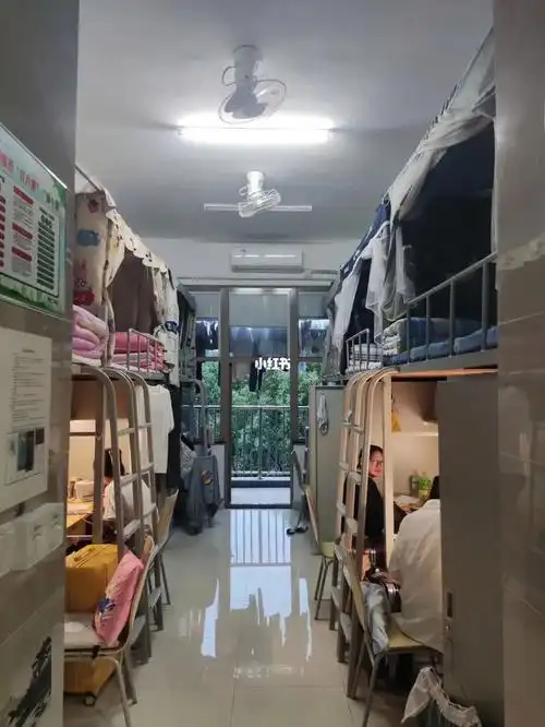 苏州健雄职业技术学院的女寝室是真的不错