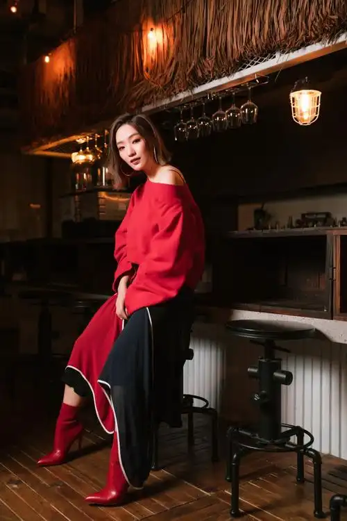 thing happen》是 a target="_blank" href="/item/阎奕格/9948817"