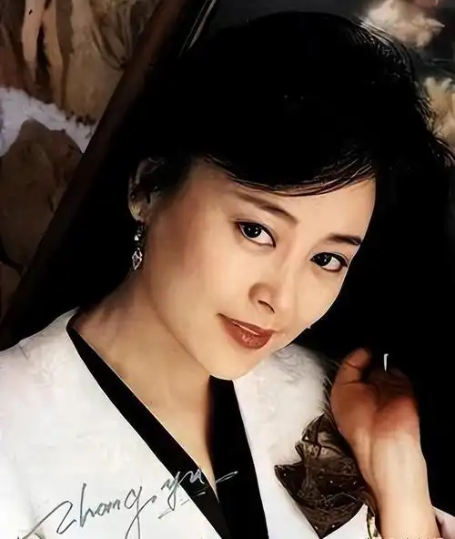 演员张瑜:我这辈子蛮可怜,没有婚姻也无子女,资产丰厚无人继承