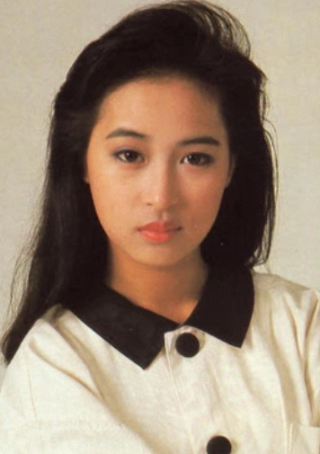 55岁黎美娴近况曝光错爱梁朝伟息影闪嫁富商幸福美满