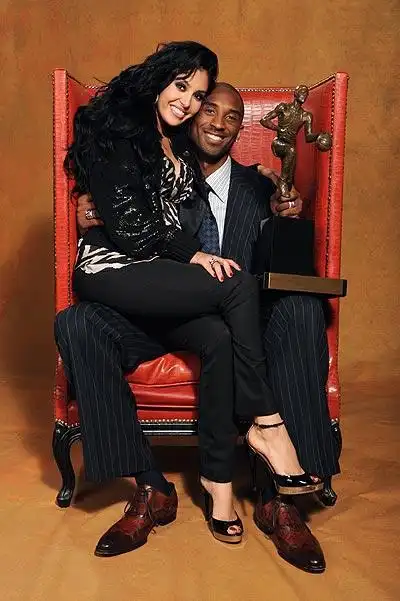 科比的老婆叫什么名字?