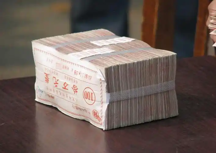 现在可以拿出40万现金的家庭多不多?