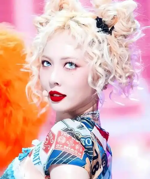 那必然有"性感女神"金泫雅的一席之地.