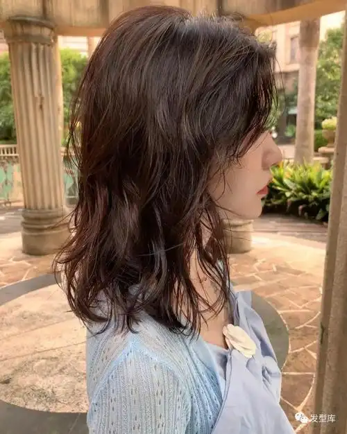 2021年流行免打理减龄齐肩发发型