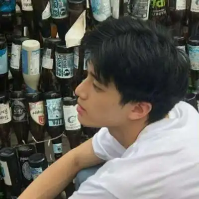 男生头像帅气阳光侧脸 2021最新暖男帅哥头像