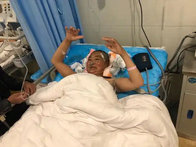 我院首例颈椎椎管内肿瘤摘除术