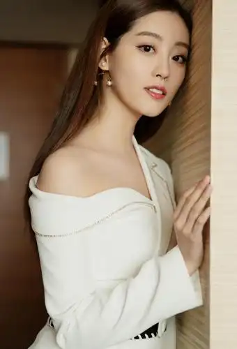 超美祝绪丹:第4041期时尚潮流穿搭欣赏