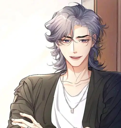 宋居寒发型变化,自然卷中长发,半丸子头也很帅,后期核桃变乖了