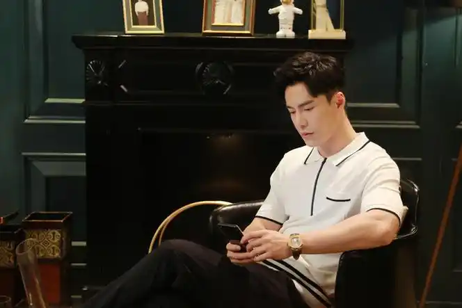 王冠逸楼下女友请签收深情暖心撩力十足获评公主抱狂魔称号撒糖不断