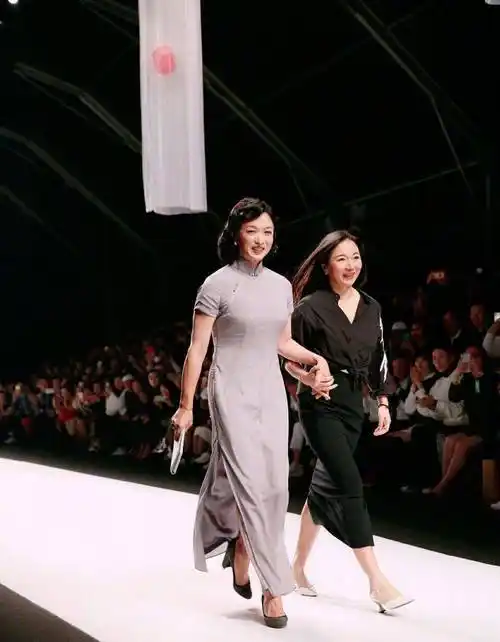 金星罕见和女儿现身!