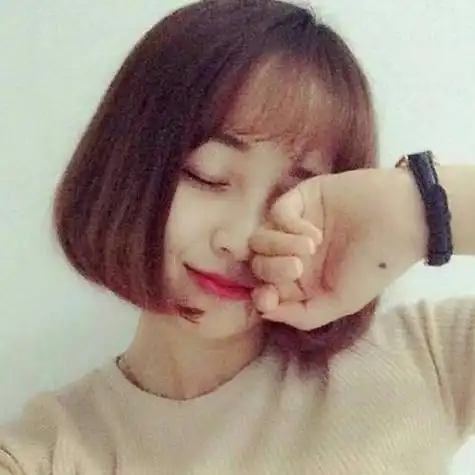 短发遮脸悲伤图片女生头像 女生头像图片大全 -【爱个性】