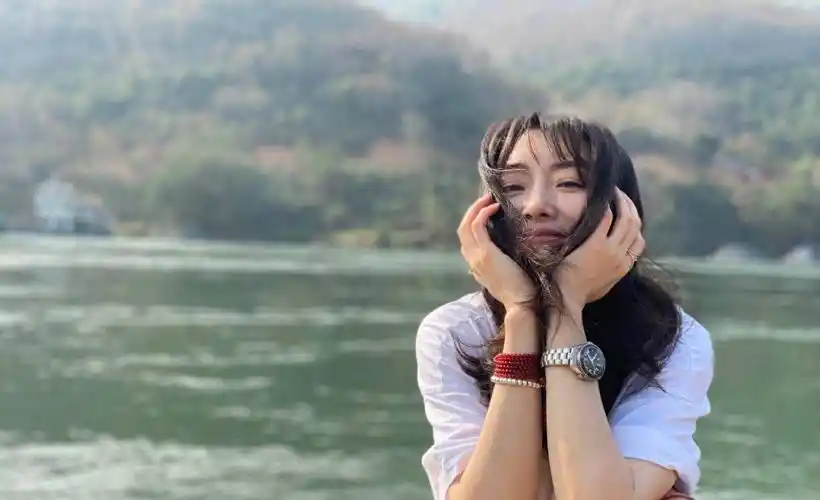 她长得漂亮,演技好,出道20年不温不火 却也很幸福知足_陈洁_角色_生活