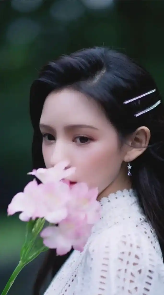 我那曦姐呀,别太艳了.#旗袍秀一秀女子好温柔 #张予曦 #一 - 抖音