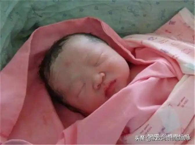 一天上班的路上,刚上地铁,就收到了闺蜜发来的照片.